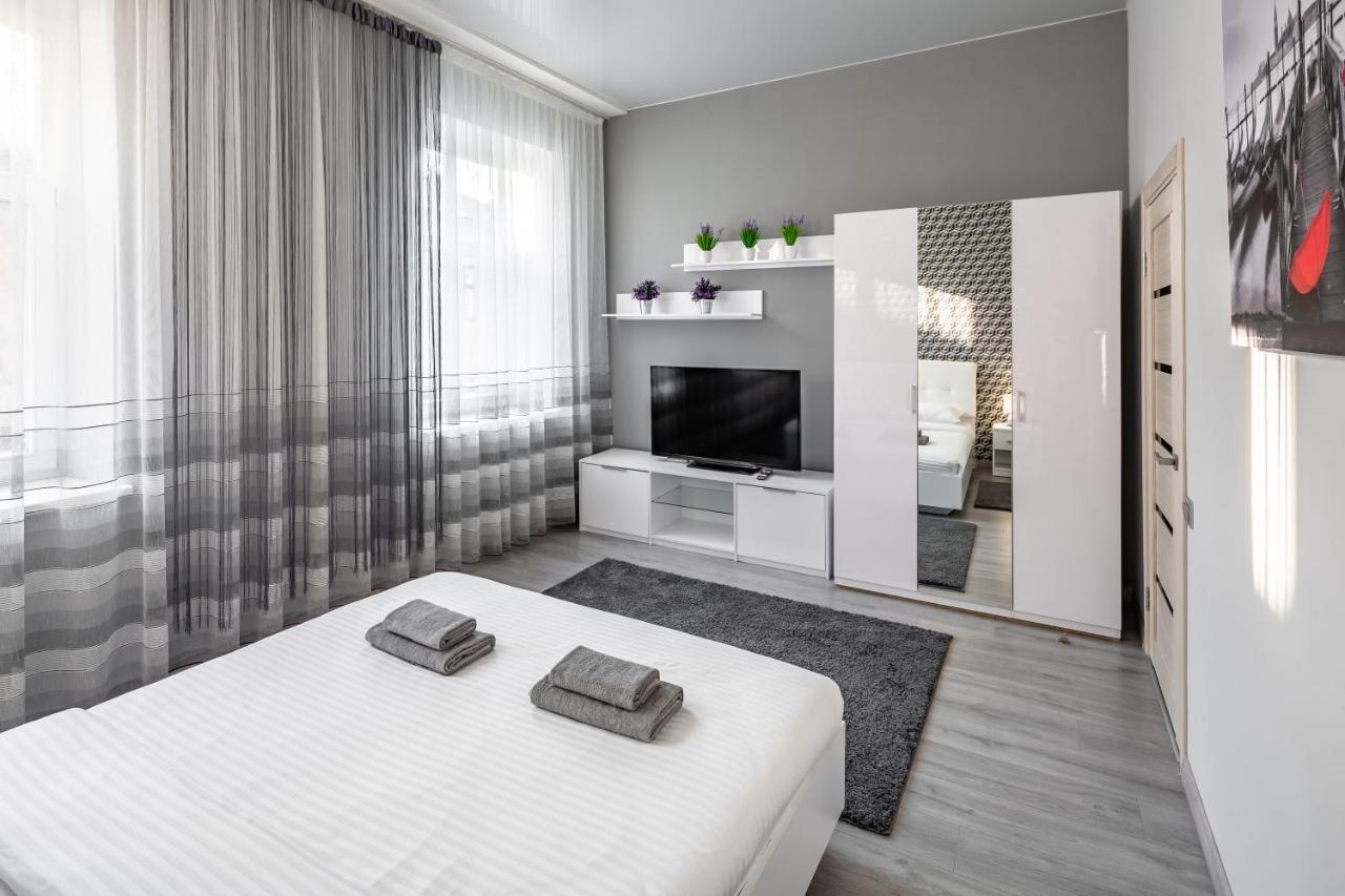 Apartment on Lesya Ukrainka Lviv Dış mekan fotoğraf