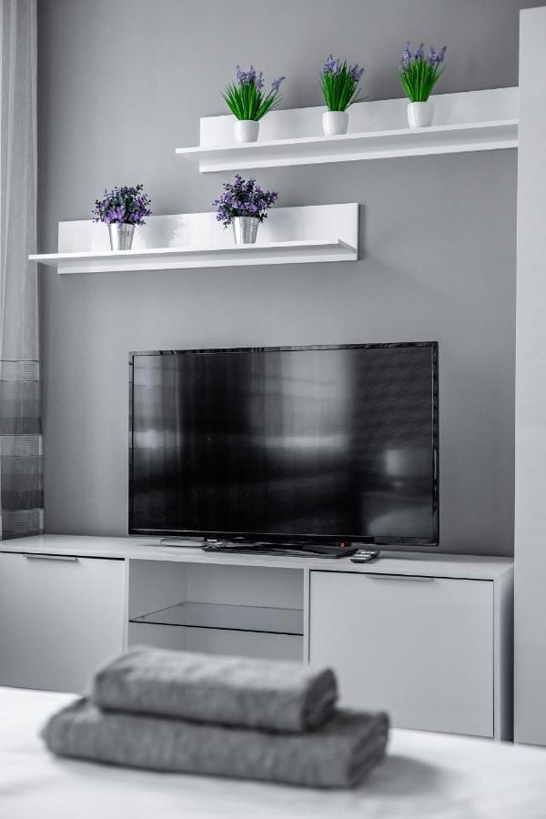 Apartment on Lesya Ukrainka Lviv Dış mekan fotoğraf